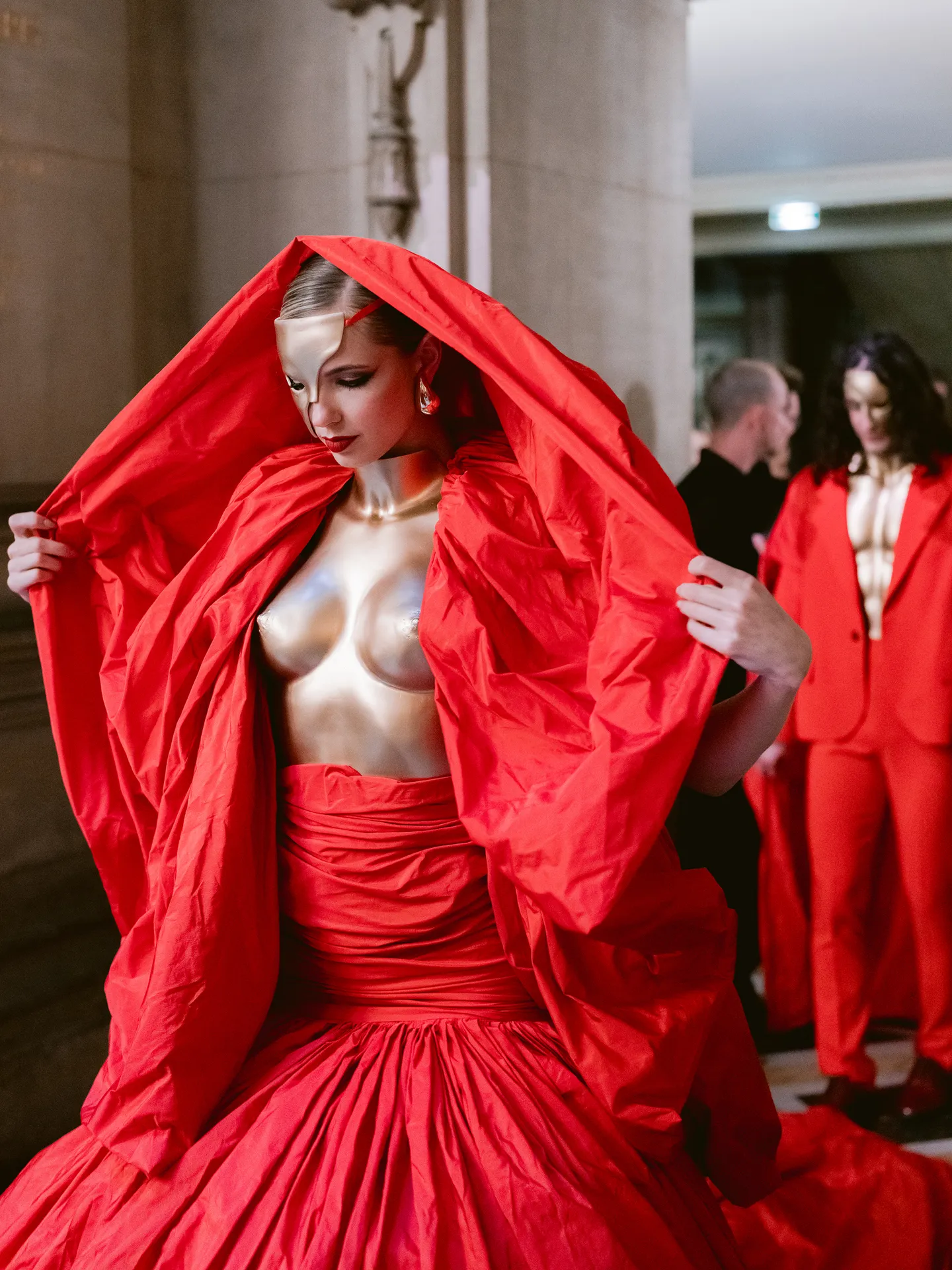 The Pre-Wedding Cirque de Couture — immagine 18